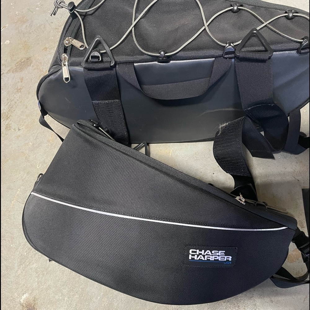 Motorcycle saddle bags